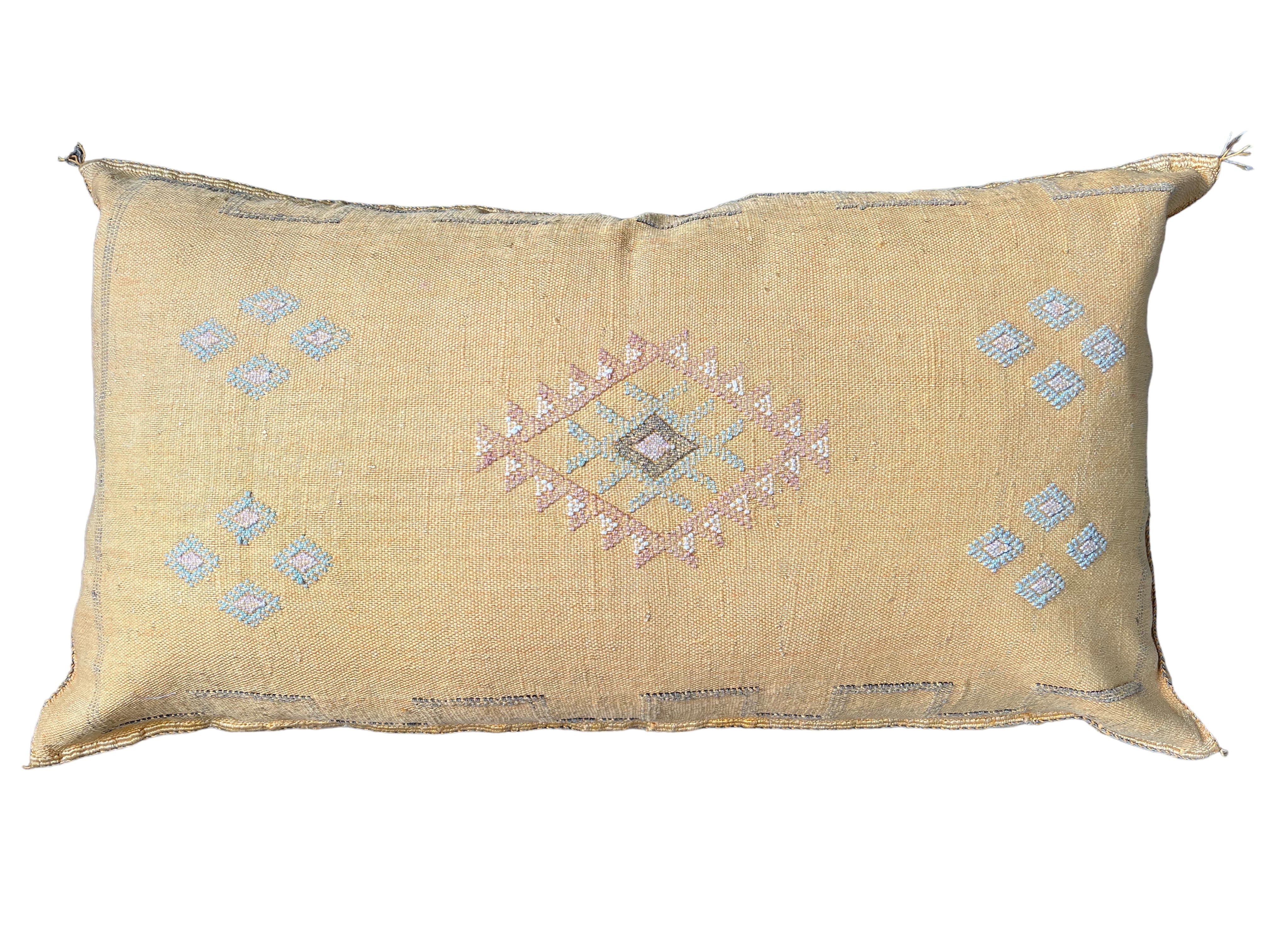 Moroccan Cactus Silk Lumbar 50x95cm  | Light Yellow